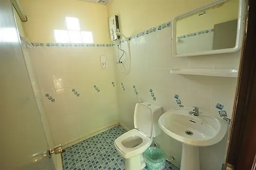 Dee Dee Beach House Phi Phi Don Thailand
