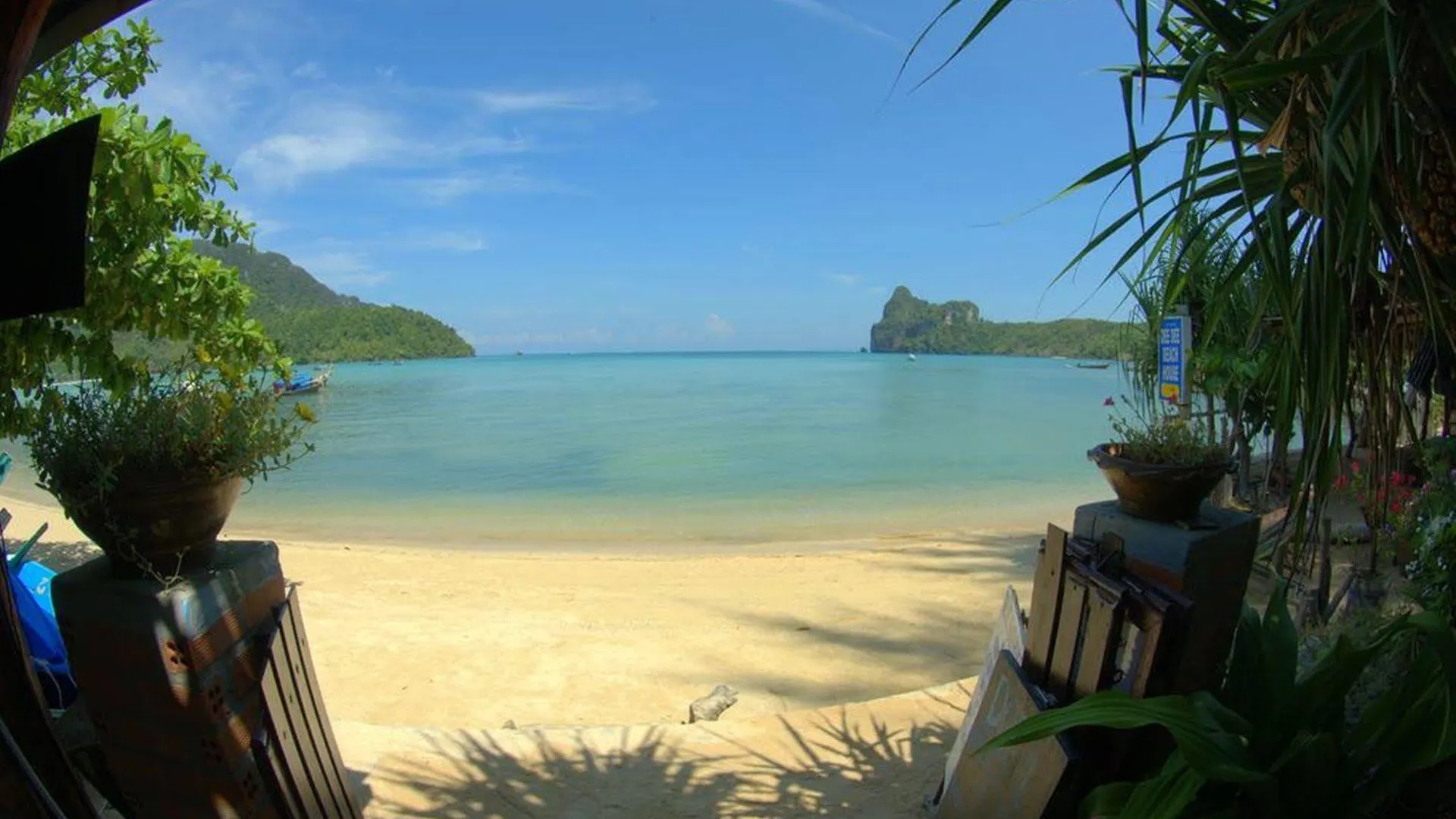 Dee Dee Beach House Phi Phi Don Hotel