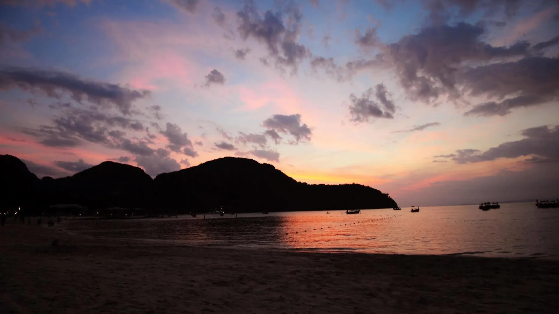 Dee Dee Beach House Phi Phi Don